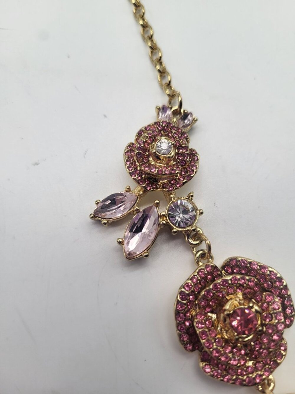 Betsey Johnson Pink Crystal Rhinestone Floral Rose Necklace Statement Gold Tone - Picture 4 of 10